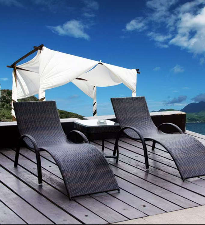 QandAHome-Absolute Rattan Sunlounger