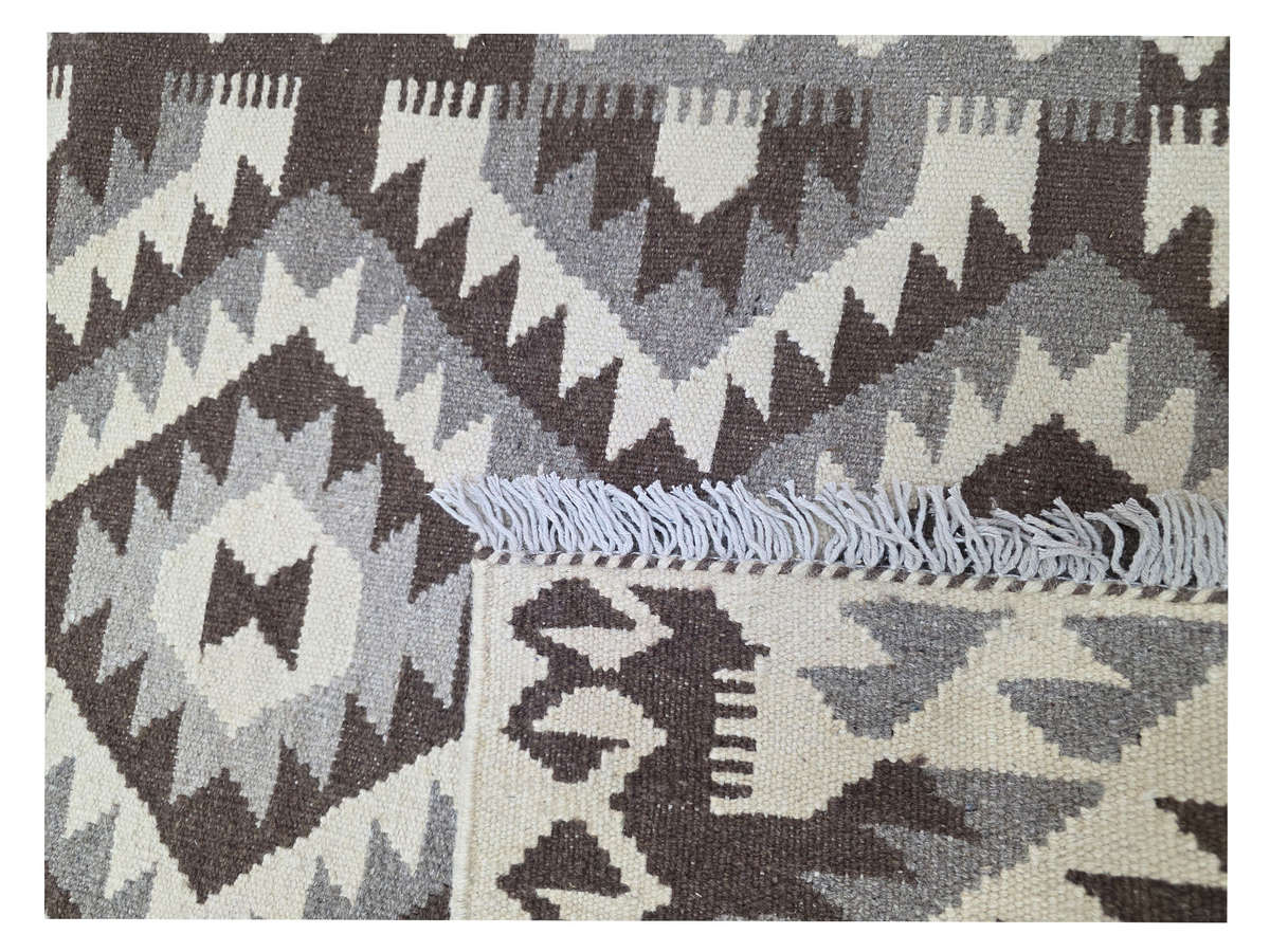 6 Meter Handwoven Natural Kilim 598 x 89 CM