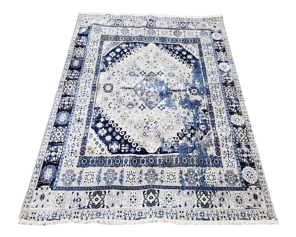 Beautiful Turkish machine Made Carpet 170 X 120 cm