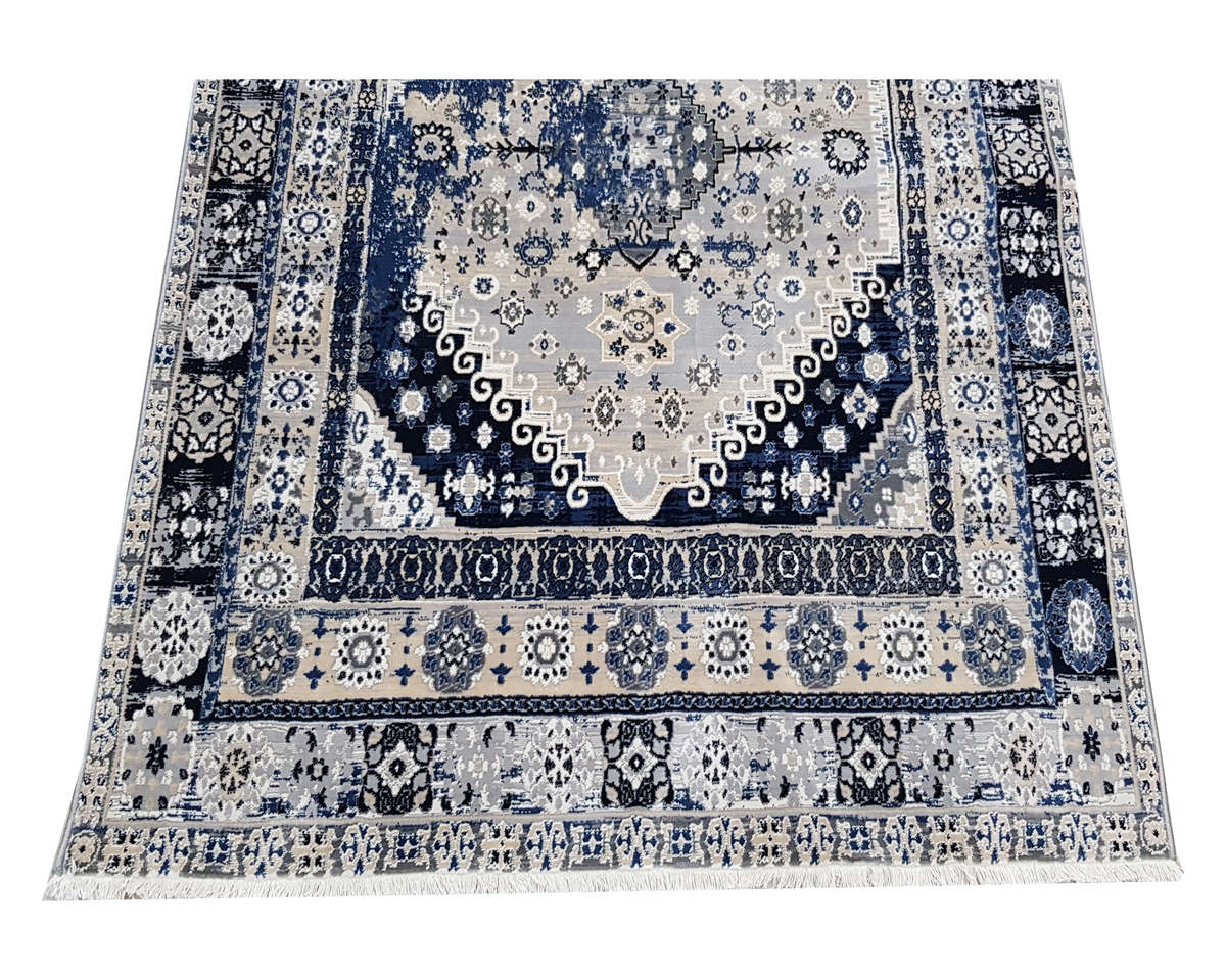 Beautiful Turkish machine Made Carpet 170 X 120 cm