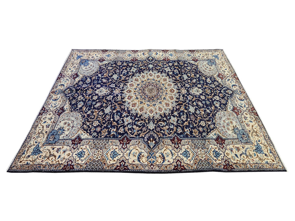 Stunning Second Hand Persian Nain Carpet 318 x 207 CM