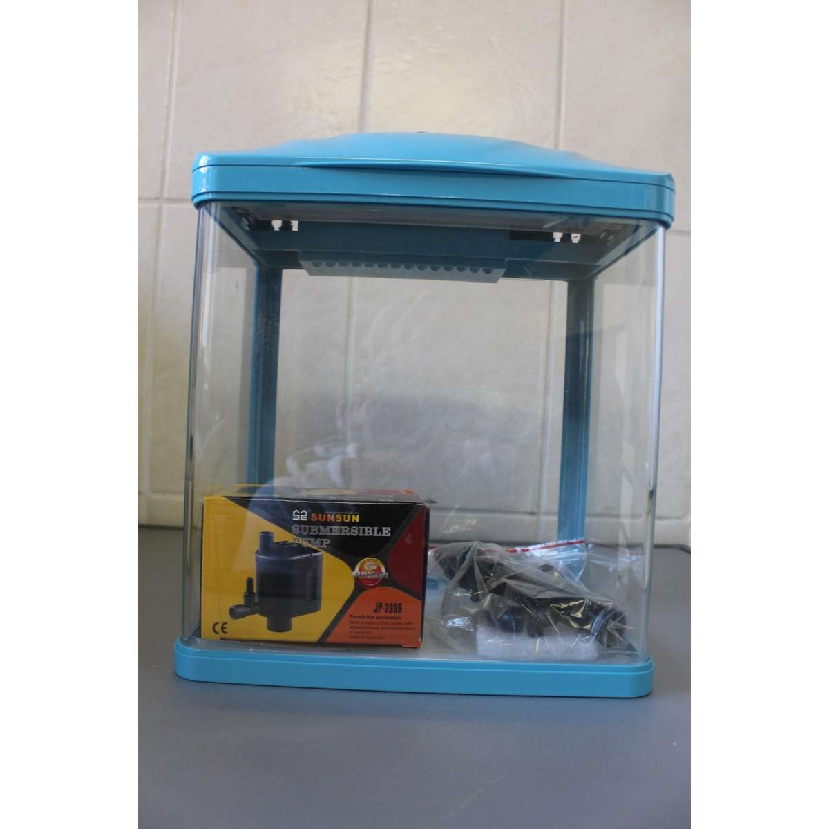 Mini Aquarium with LED and Filter - 7Ltr - Pink