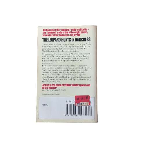 The Leopard Hunts in Darkness - Wilbur Smith