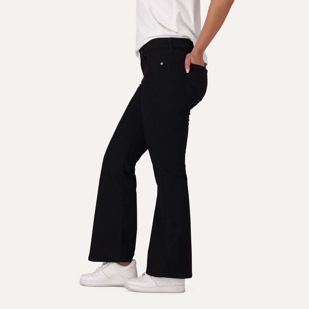 Levi'SA Women's Curvy Flare Jeans Black Saturation
