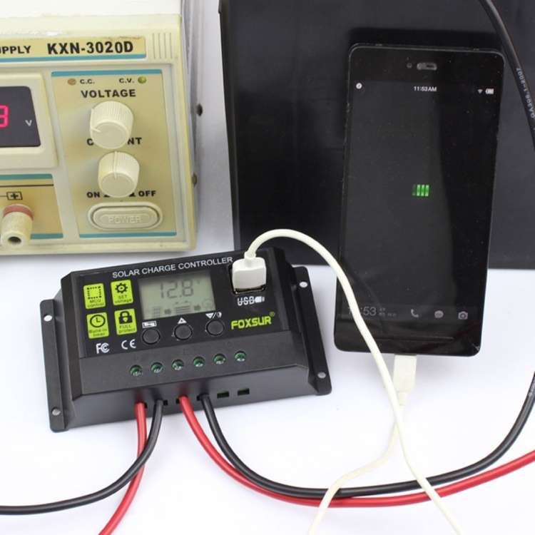 FOXSUR 10A Solar Charge Controller 12V / 24V Automatic Identification Controller