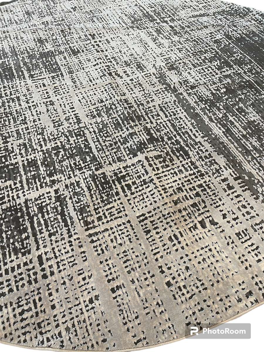 Luxurious Persian Modern Style Rug