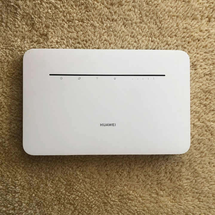 Latest Huawei 4G Router 3 Pro Model B535-932 (It take a SIM CARD) up 64 users