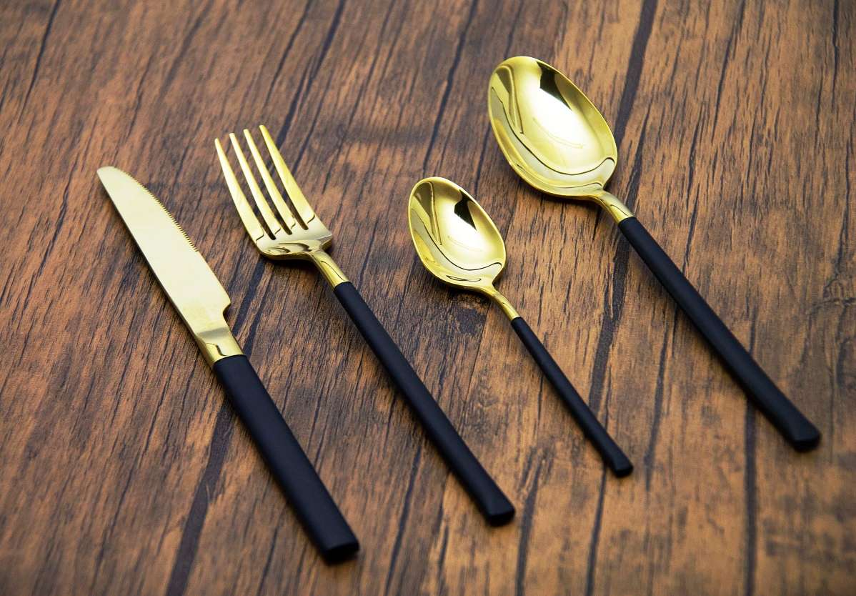 Finery - Cutlery Set 4pc - Gold/Black