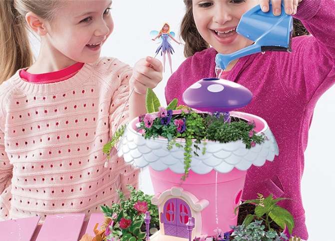 Jeronimo - DIY Garden house play set -Pink with li