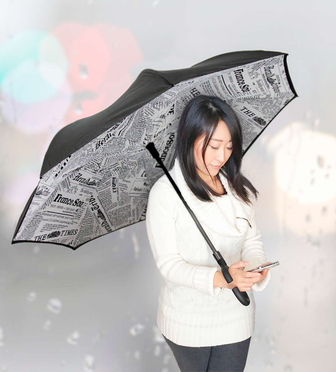 Inverted Umbrella - Newspaper Black/White