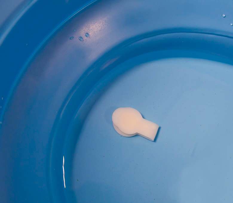 Nuovo | Folding Bath Temp Plug  | Blue