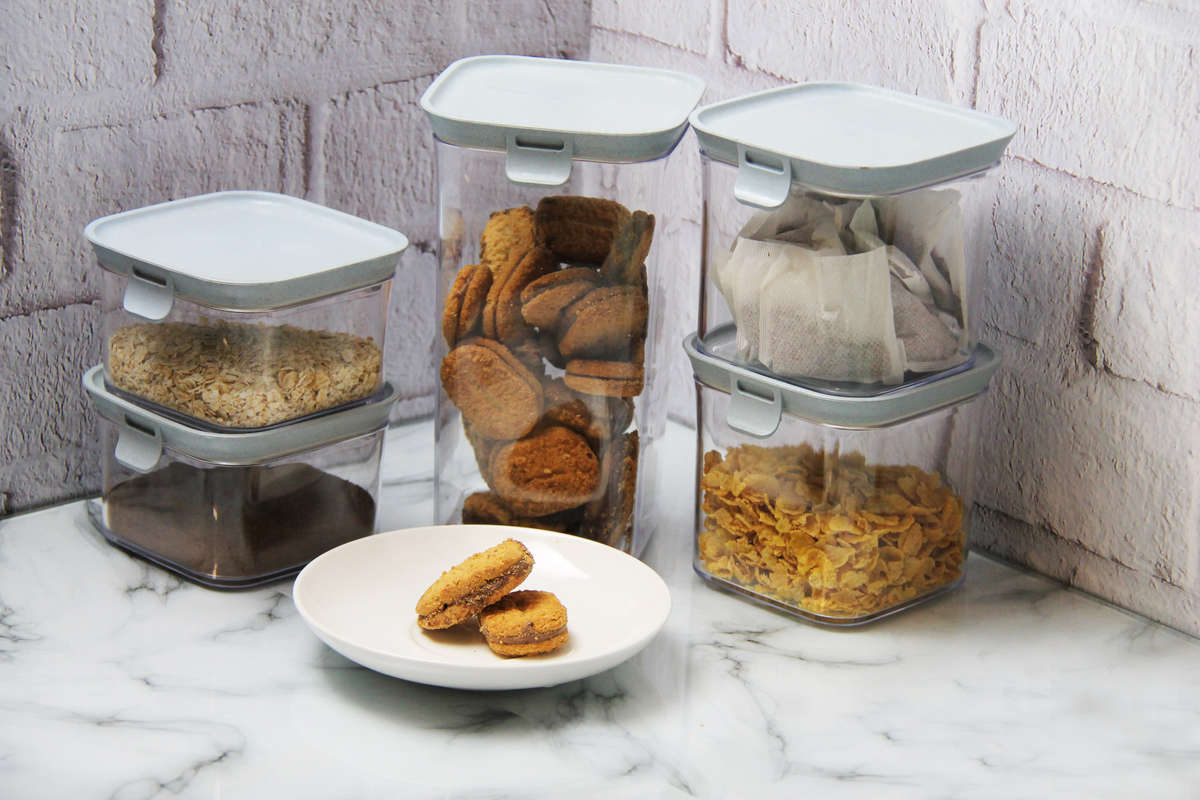 6 pc Storage Container Set - with Clips