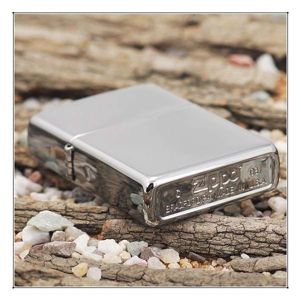 Zippo 250 - High Polished Chrome & FREE wick and flints