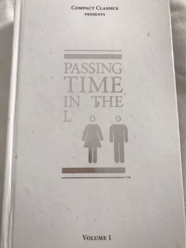 Passing Time in the Loo - Steven W. Anderson