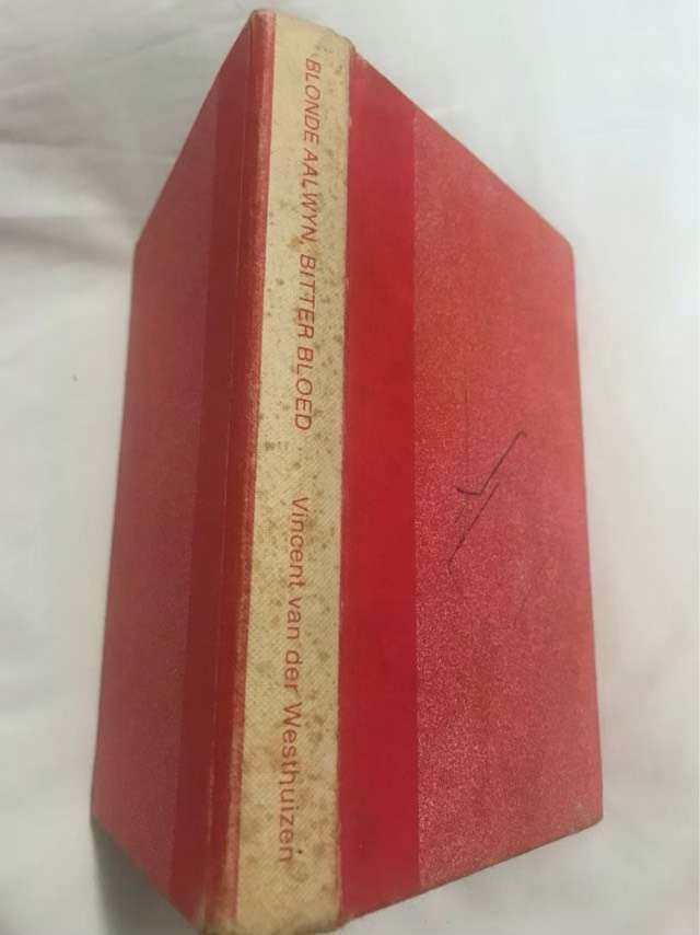 Blonde Aalwyn, Bitter Bloed - Vincent Van Der Westhuizen