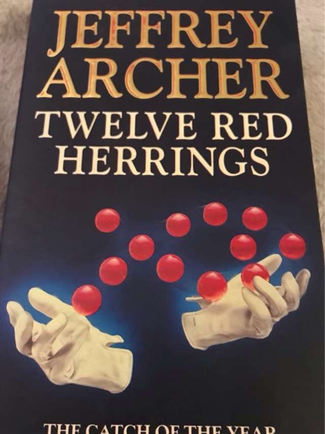 Twelve Red Herrings - Jeffrey Archer