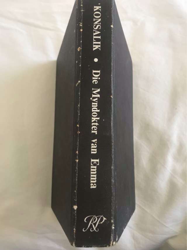 Die Myndokter van Emma - Heinz Konsalik