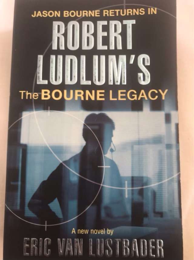 Robert Ludlum's the Bourne Legacy - Robert Ludlum
