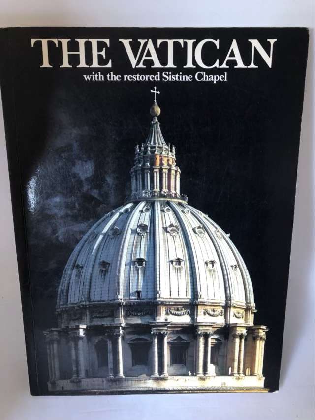 The Vaticanwith the restored Sistine Chapel - Francesco Papafava