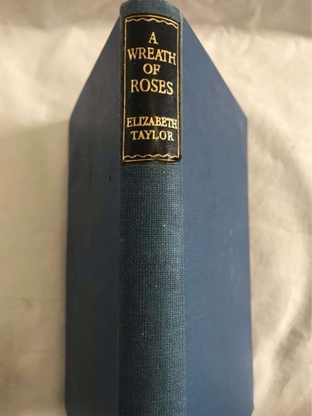 A Wreath of Roses - Elizabeth Taylor