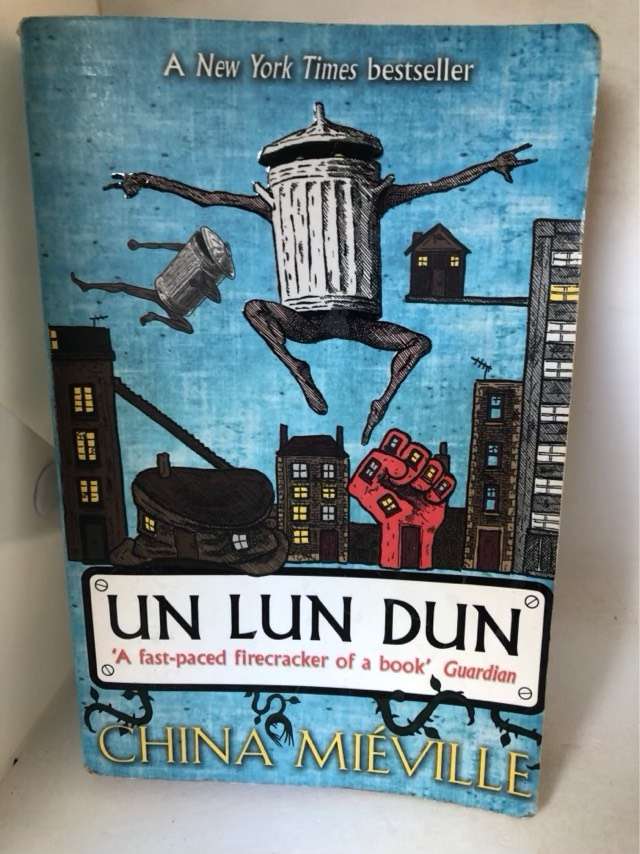 Un Lun Dun - China Miville