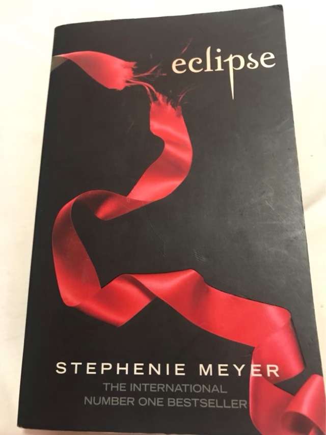 Eclipse - Stephenie Meyer