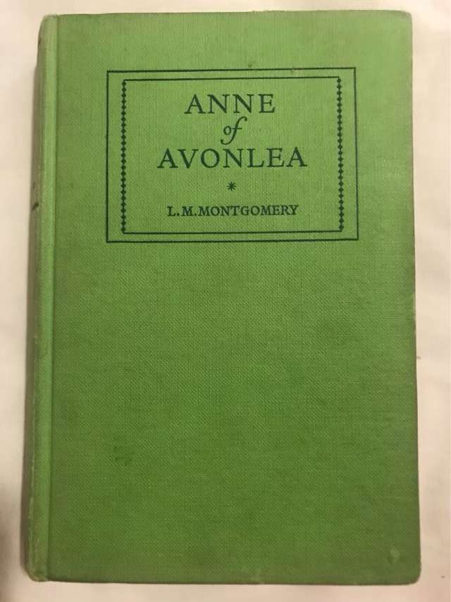 Anne of Avonlea - L.M.Montgomery
