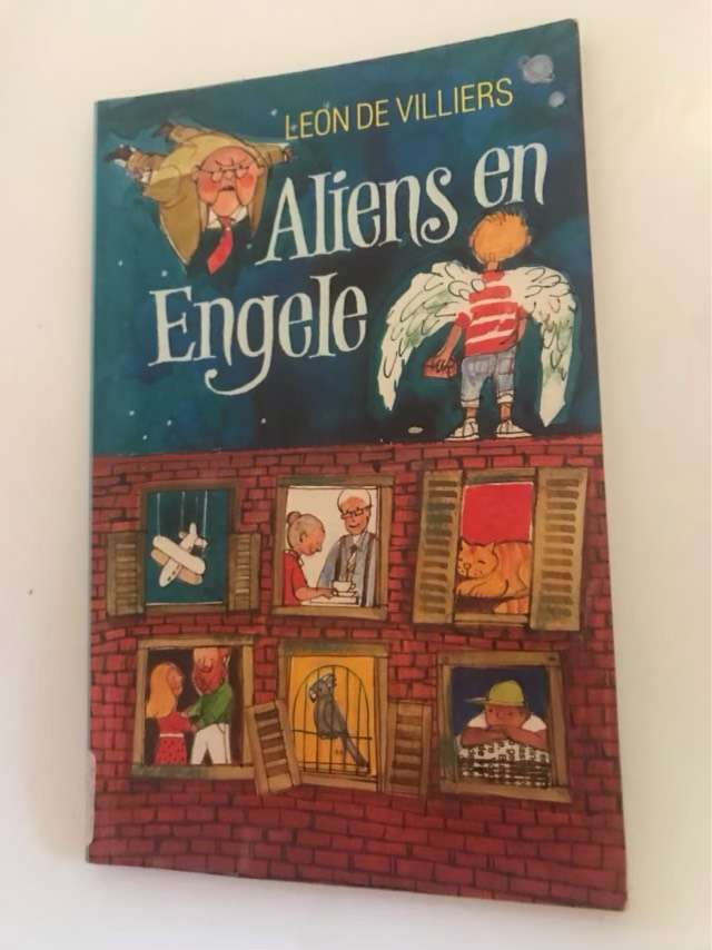 Aliens en engele - Leon De Villiers