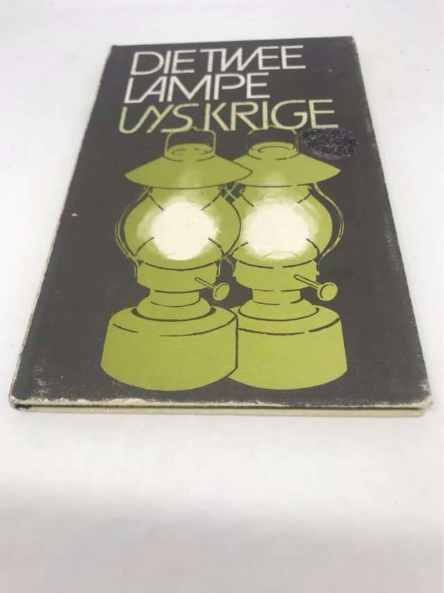 Die Twee Lampe, 'n Drama in drie bedrywe - Uys Krige