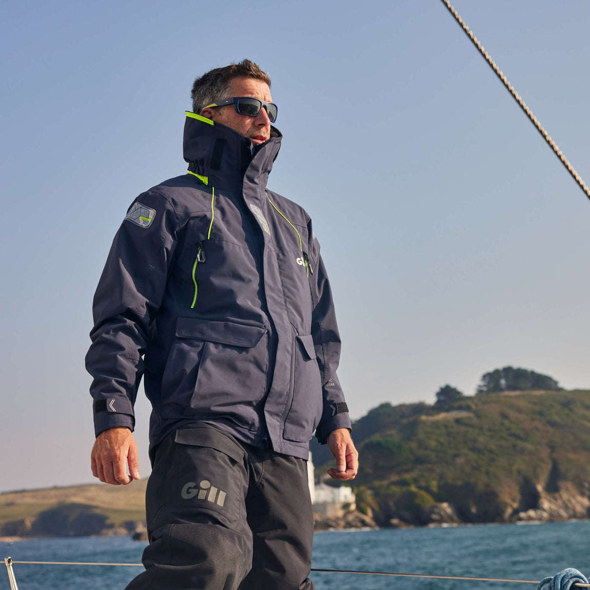 Gill Men's OS2 Offshore Sailing Jacket - Navy