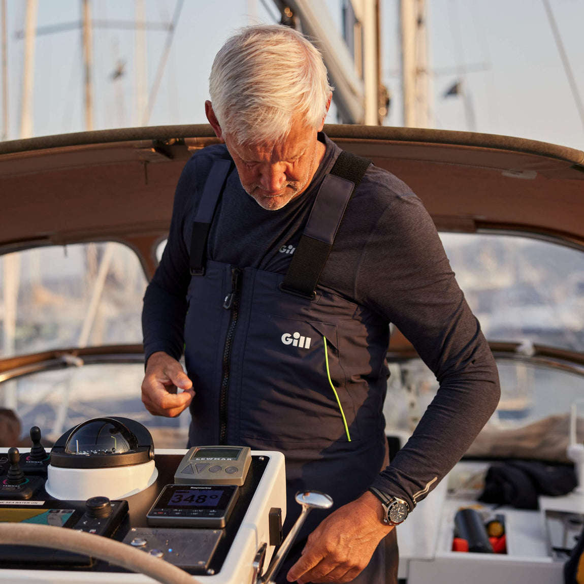 Gill Men's OS2 Offshore Sailing Trousers - Navy