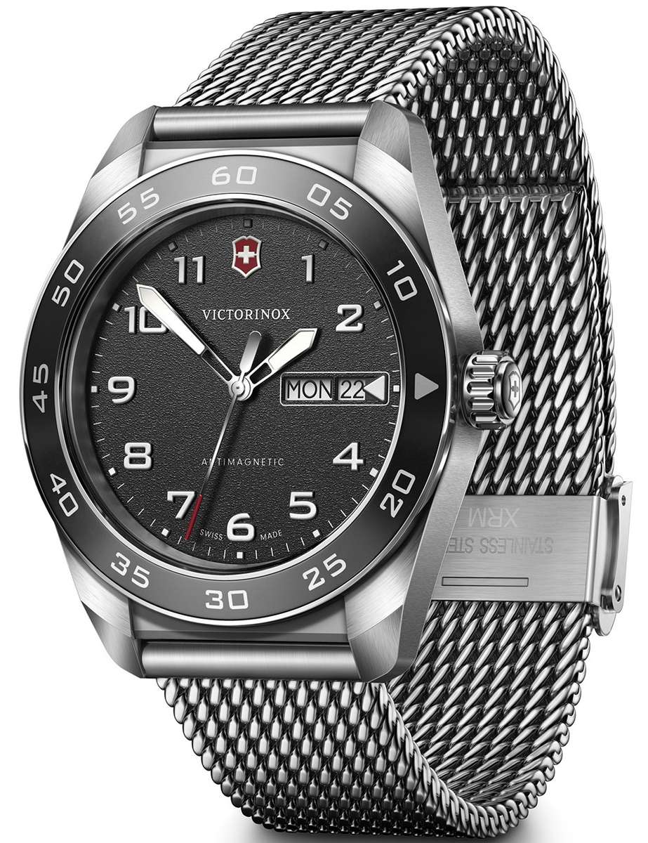 Victorinox Women's 30mm Watch (242043)