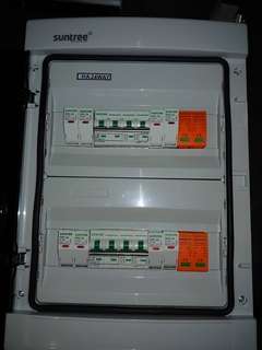PV Combiner 4 in 2 out 600V SPD