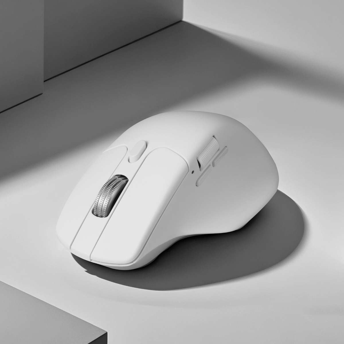 Keychron M6SB72 1K Wireless Mouse (BT/2.4GHz/Wired) with Huano silent Micro switch and premium wh...