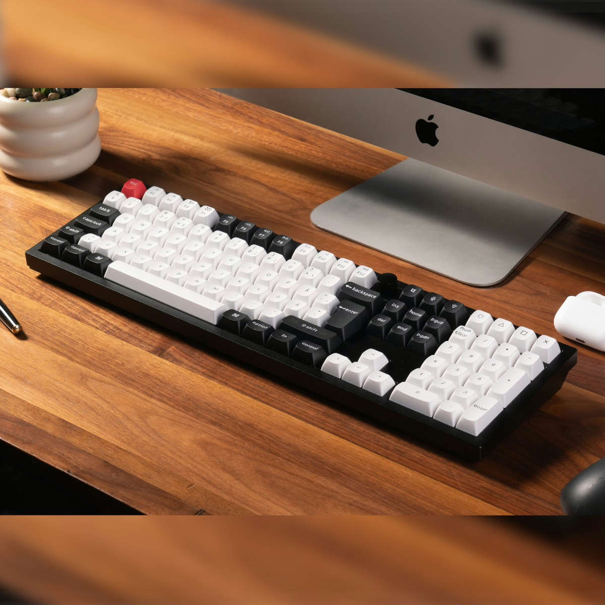 Keychron Q6 HE QMK Full-size Wireless Custom Mechanical Keyboard (Nebula Switch) ? Carbon Black
