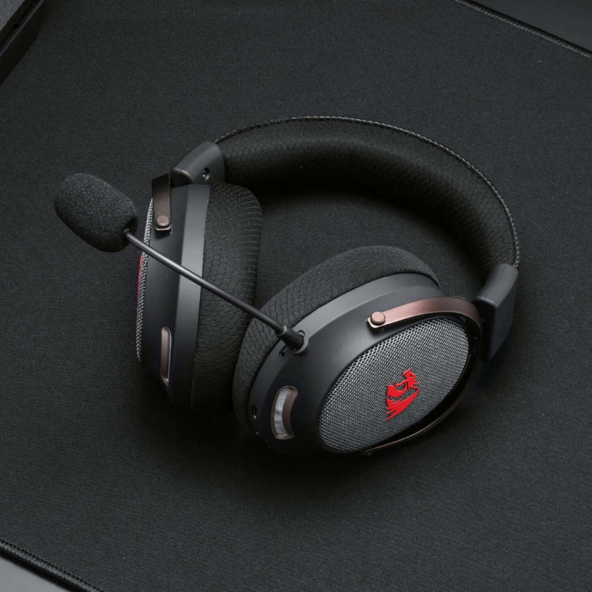 Redragon Arrow Pro H858 Wireless Gaming Headset (Bluetooth + 2.4GHz)