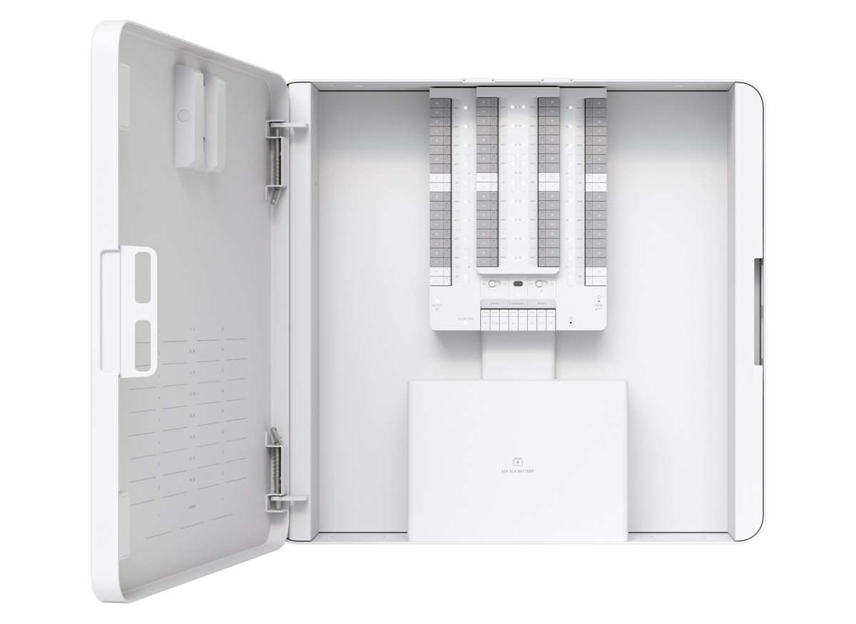 Ubiquiti UniFi Protect 32 input Alarm Hub Kit