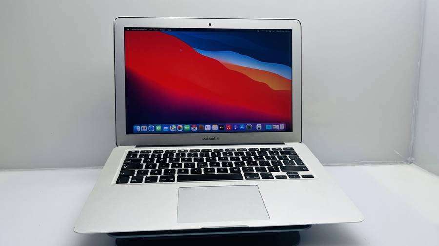 Apple MacBook Air 13-inch Core i5 1.8GHz (2017) 8GB RAM 128GB SSD Silver