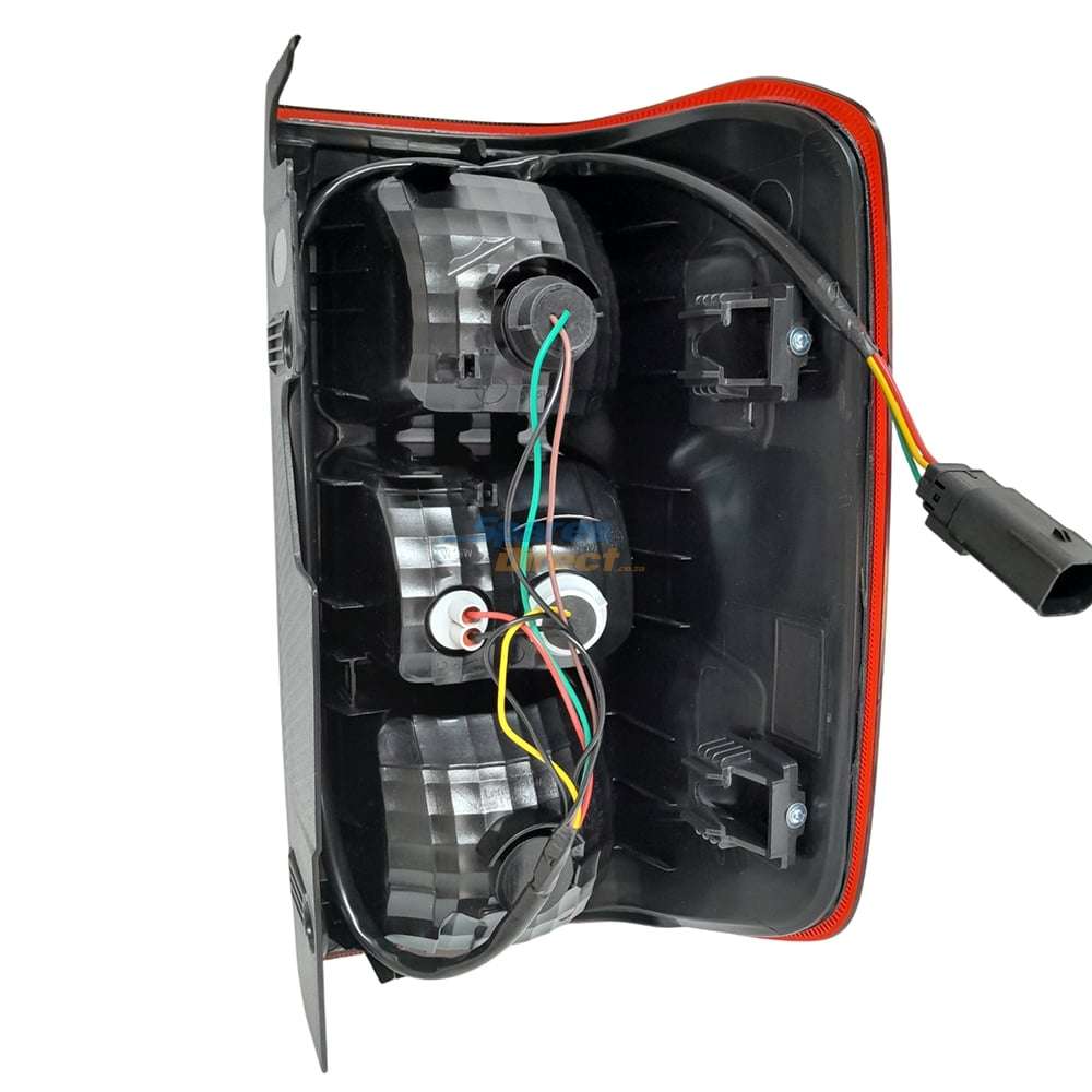 Ford Ranger 5 Taillight With Socket Left (Low-Spec) 22+
