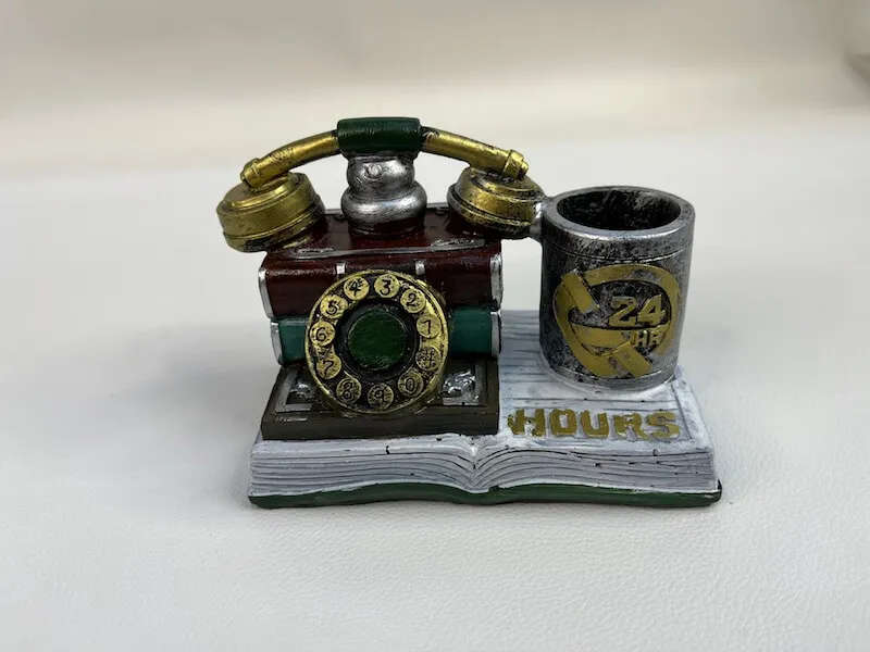 Vintage Tabletop Telephone