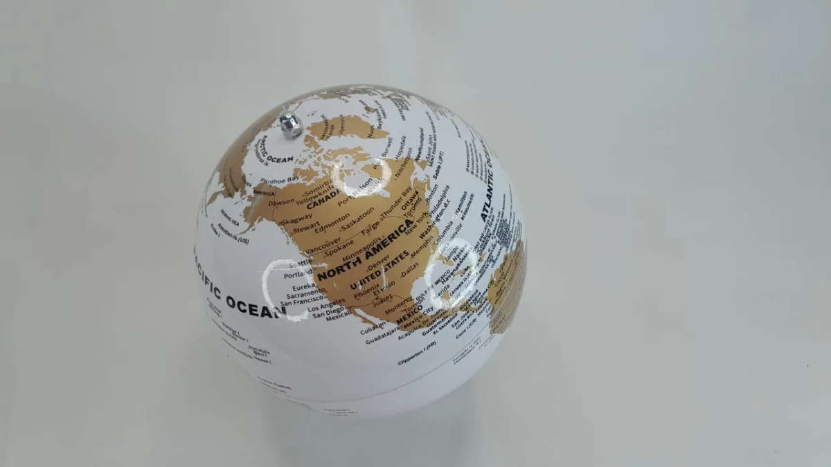 World Globe 20Cm