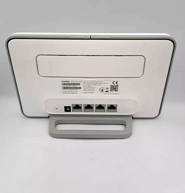 Latest Huawei 4G Router 3 Pro Model B535-932 (It take a SIM CARD) up 64 users