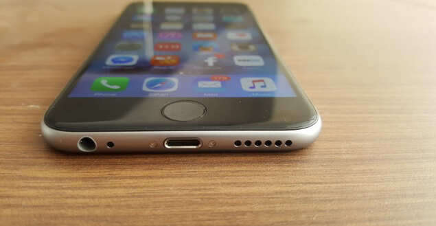 iPhone 6 - Space Grey - 16GB - Excellent Condition