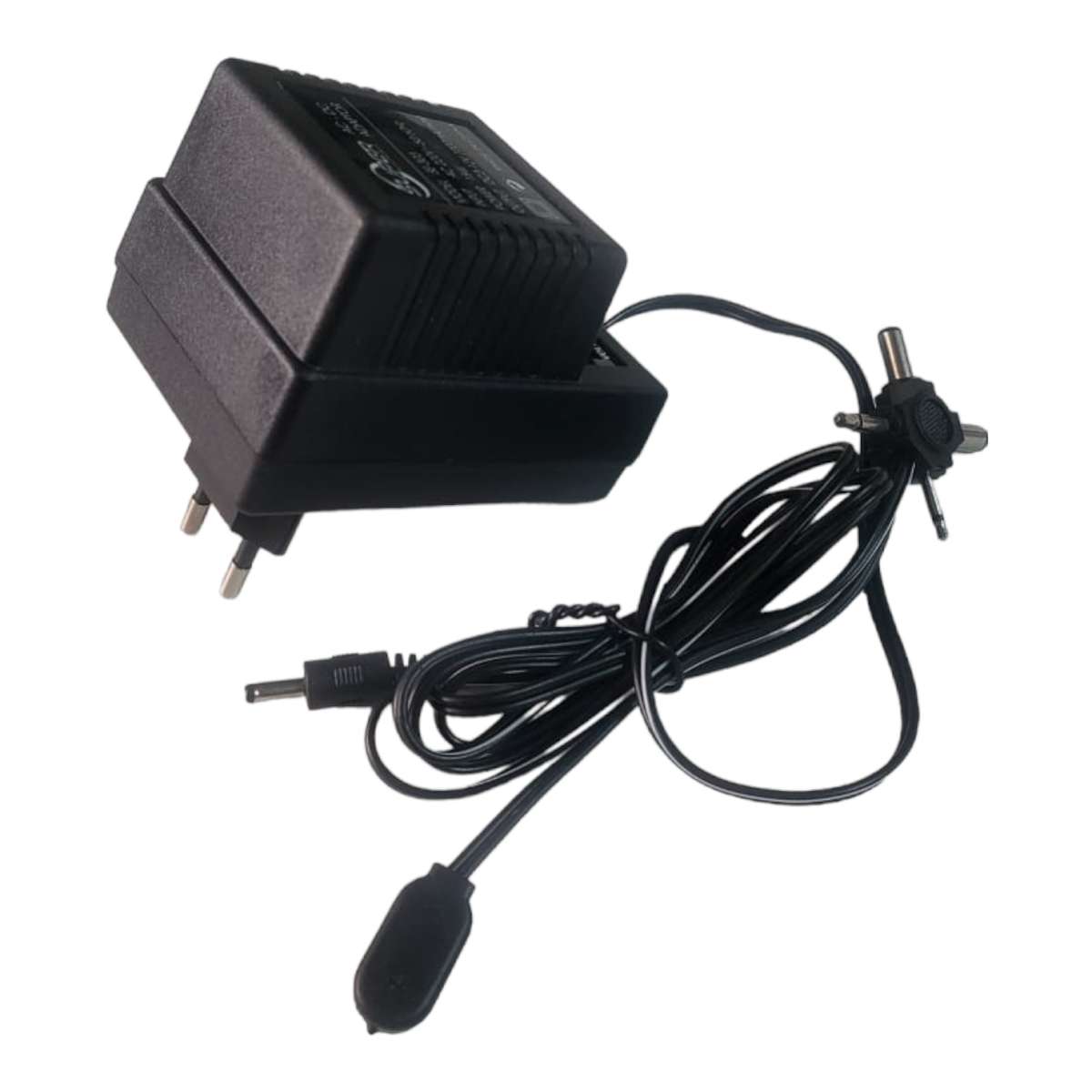 SE-303 Deluxe Universal AC/DC Adapter 12V