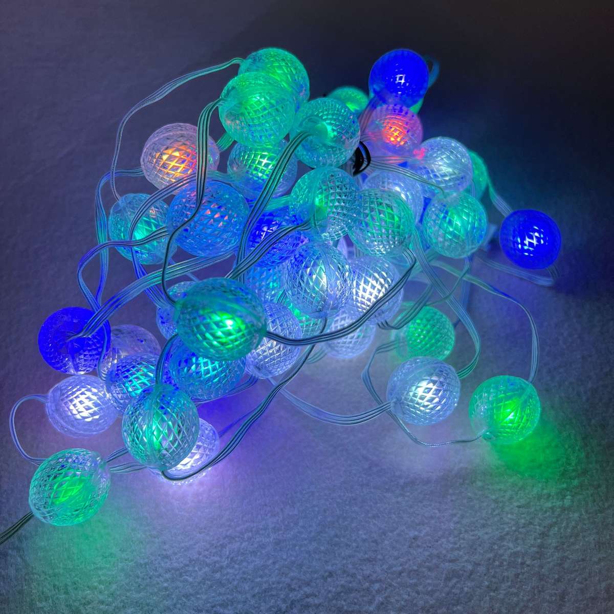 SE-L010 RGB 50 LED Pineapple Balls Lights String