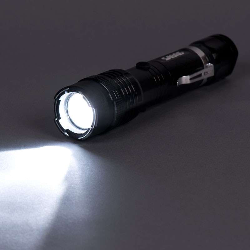 Sabre SABRE Tactical Stun Gun with LED Flashlight