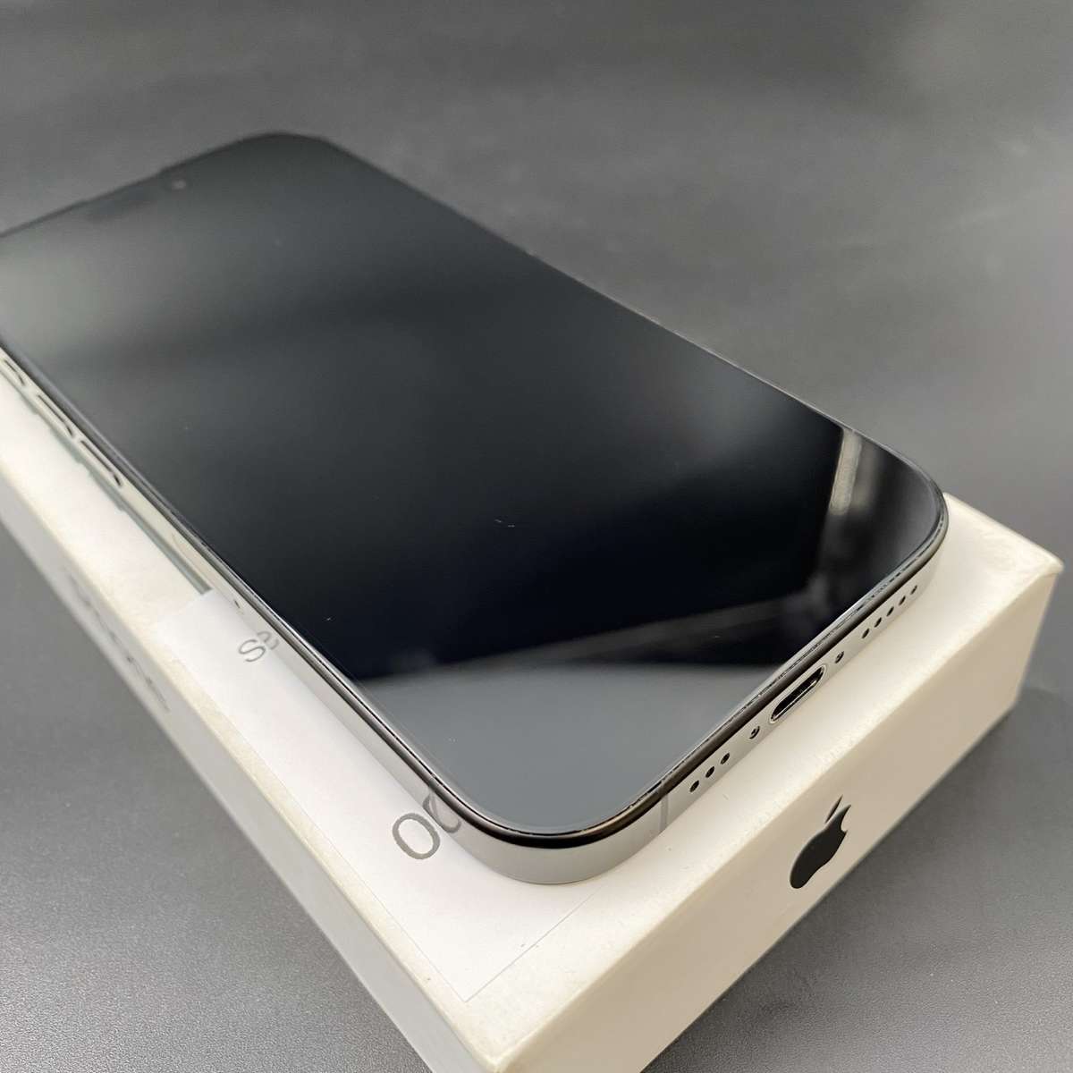 iPhone 16 Pro 128GB Titanium Black