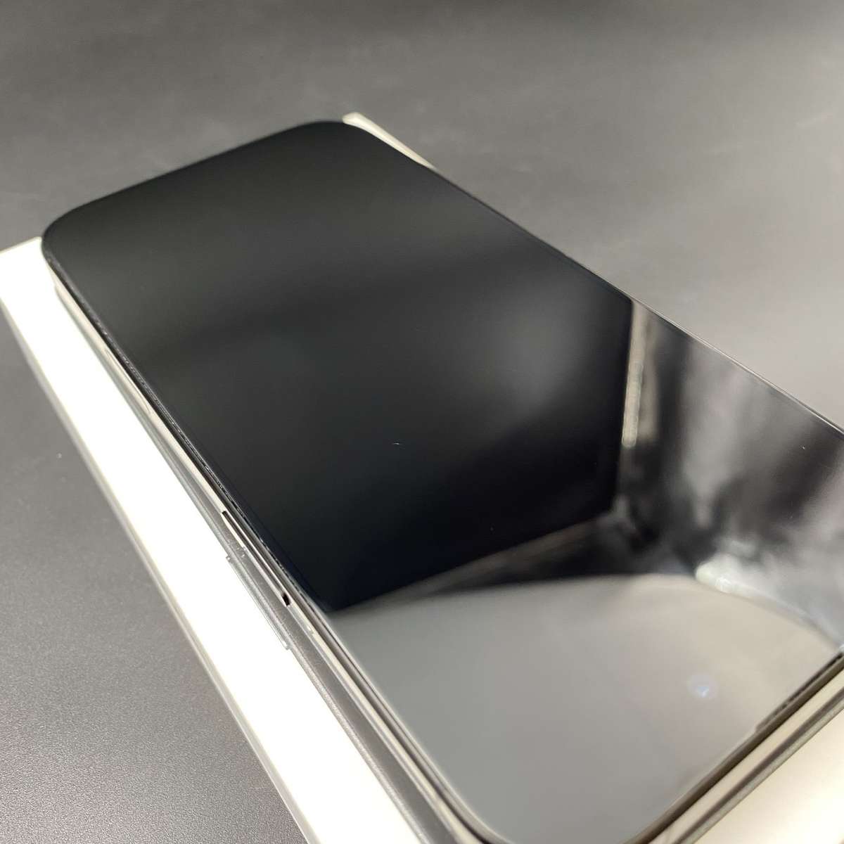 iPhone 16 Pro 128GB Titanium Black