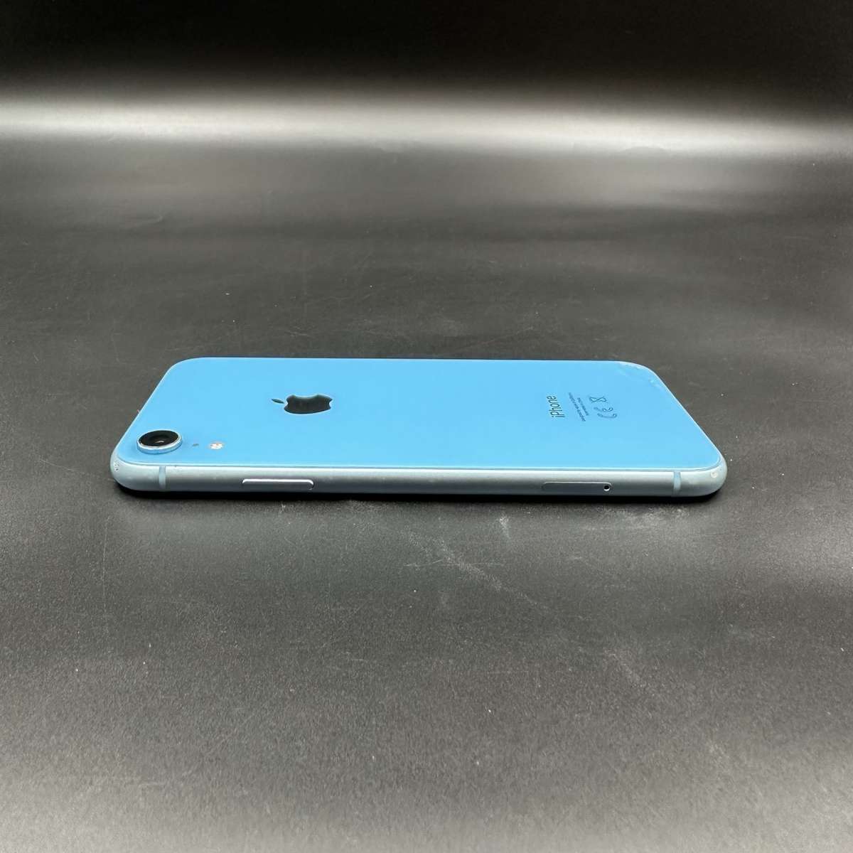iPhone Xr 64GB Blue (Cracked Back)