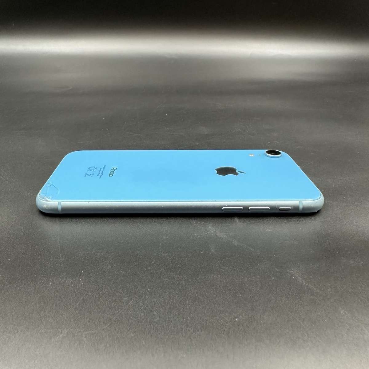 iPhone Xr 64GB Blue (Cracked Back)